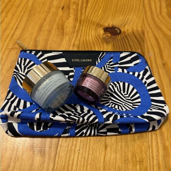 LOT Estee Lauder Daywear / Resilience Lift Night Creme With Makeup Bag - Picture 6 of 6